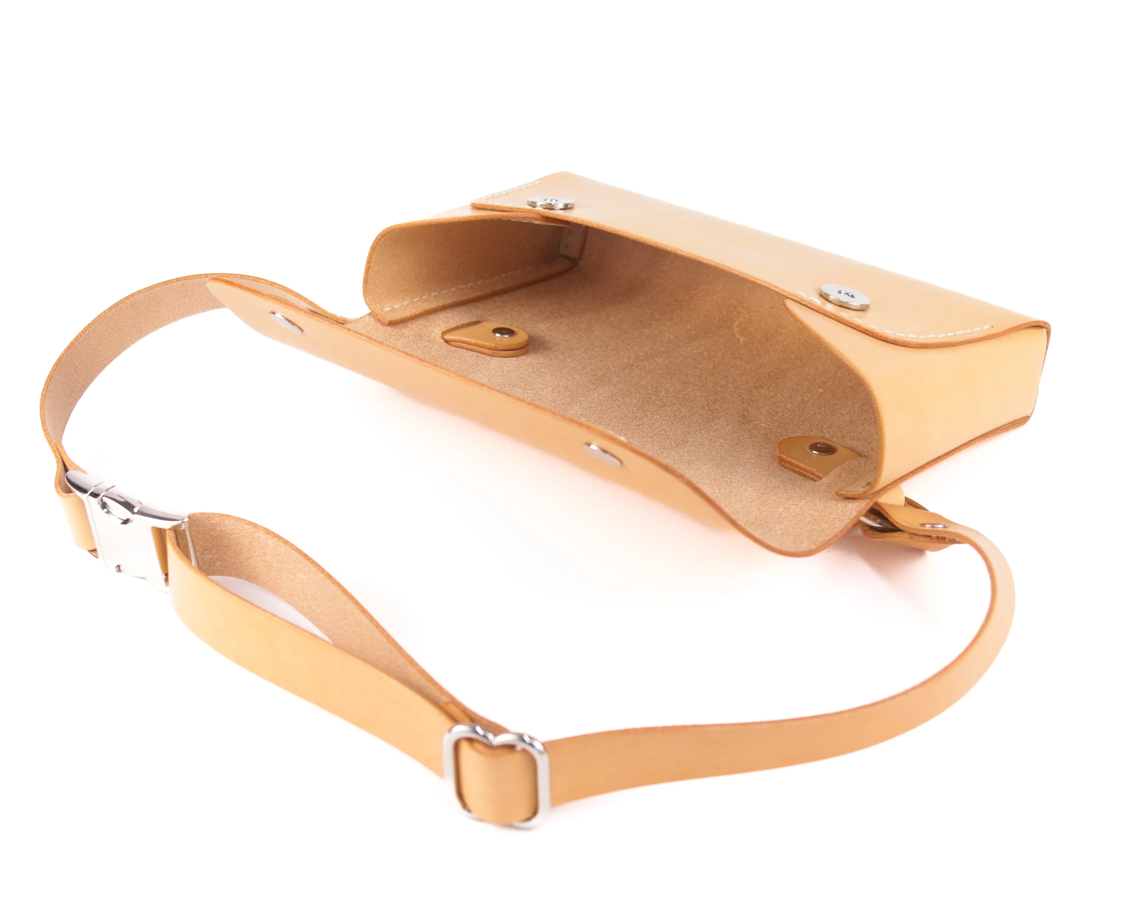 Carlile Sling Bag: Natural