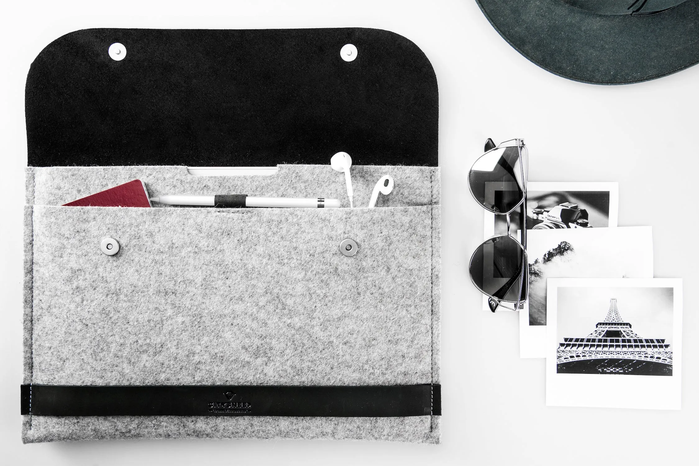 CARRY MORE MacBook Case/ Classy Black/