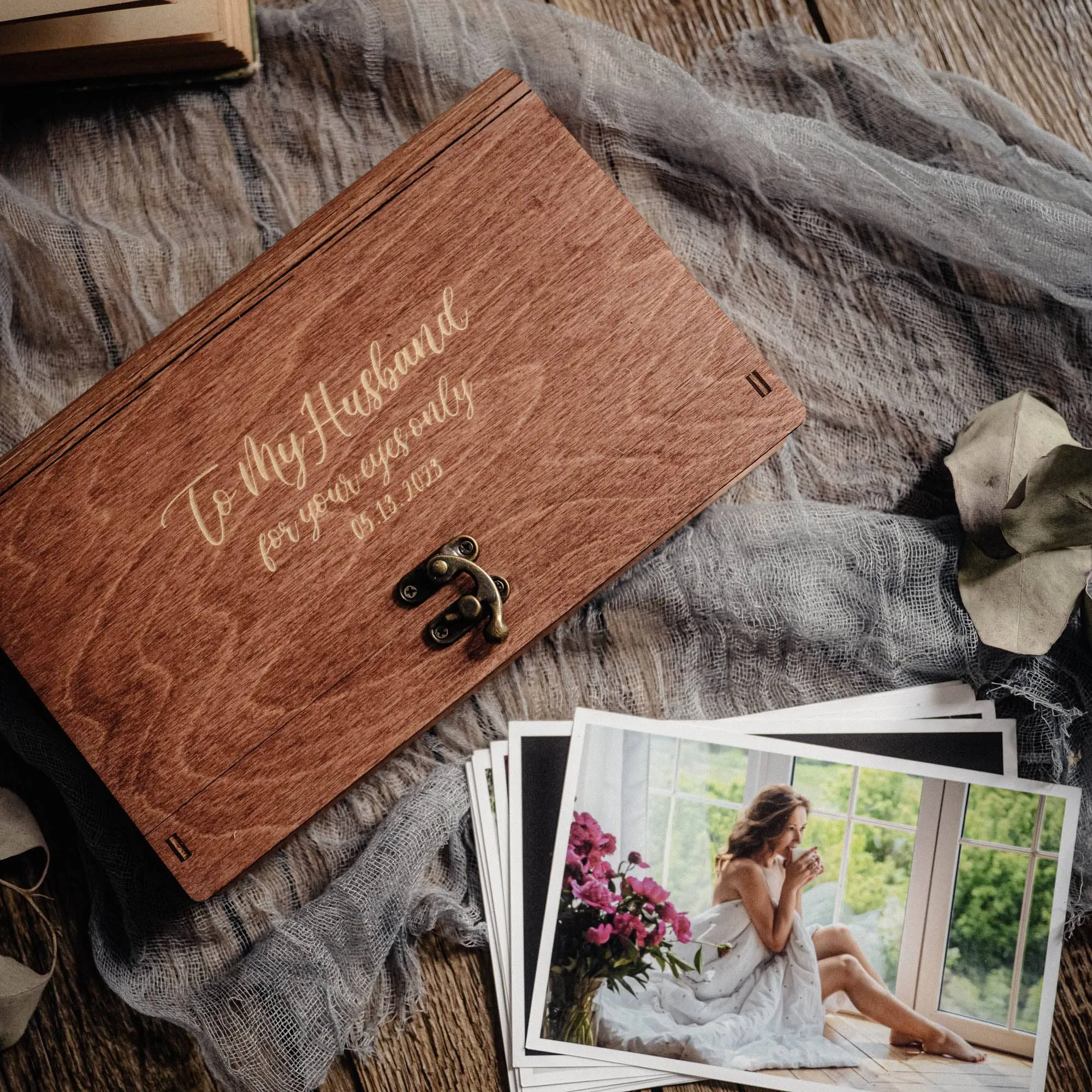 Wooden Photo Box with USB Drive - Personalized Keepsake for Wedding